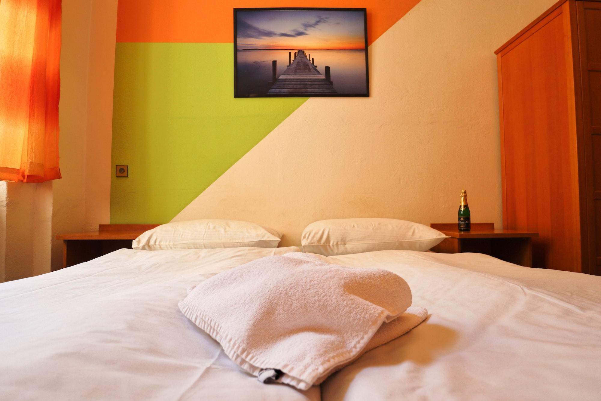 A Plus Hostel - Centrum Prague Luaran gambar
