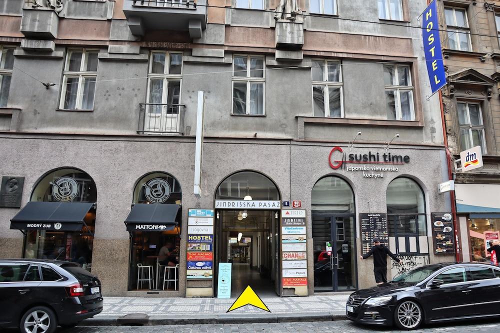 A Plus Hostel - Centrum Prague Luaran gambar