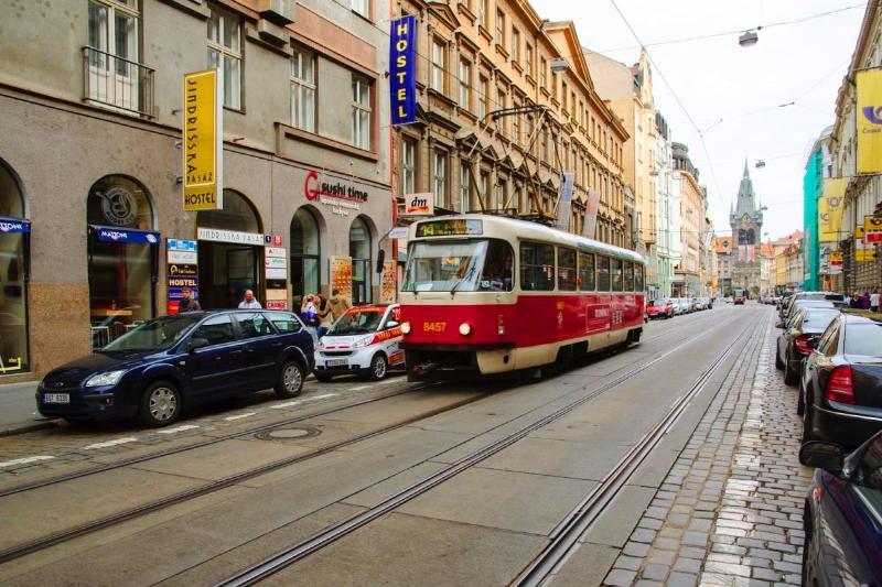 A Plus Hostel - Centrum Prague Luaran gambar